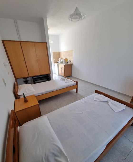 Ferienwohnung Red Rose Kámpos Exterior foto